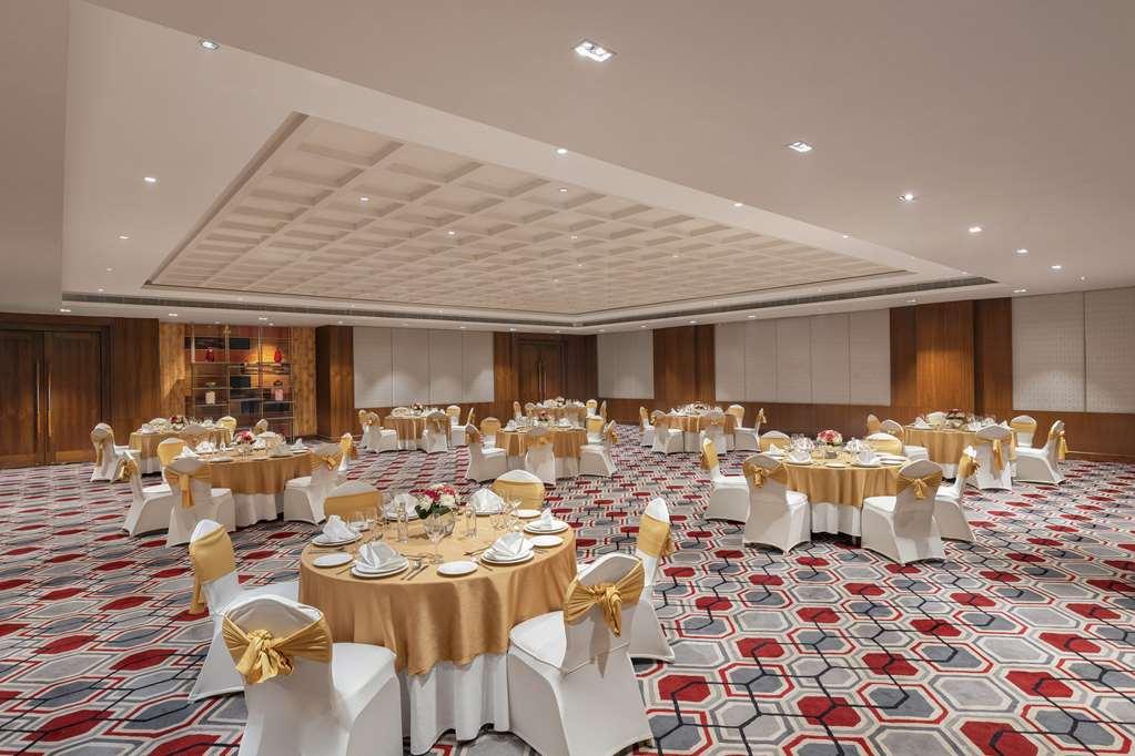 Doubletree By Hilton Gurgaon New Delhi Ncr Hotel Restaurante foto